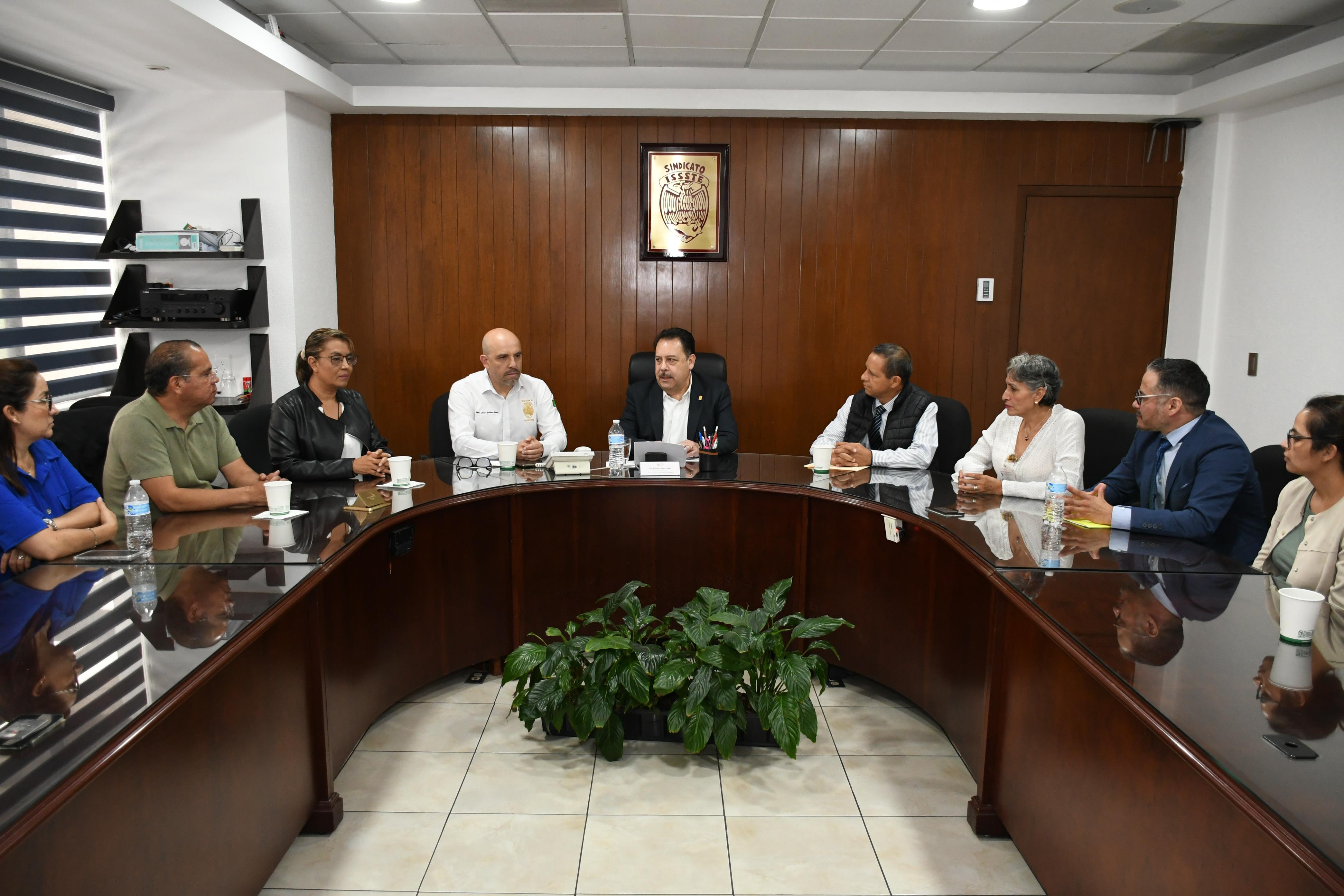 Visita compañeros de la Sección XXIX, San Luis Potosí